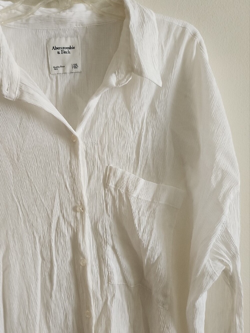 Abercrombie & Fitch White Textured Crinkle Button-Front Blouse Front Pocket XXL - Picture 4 of 6